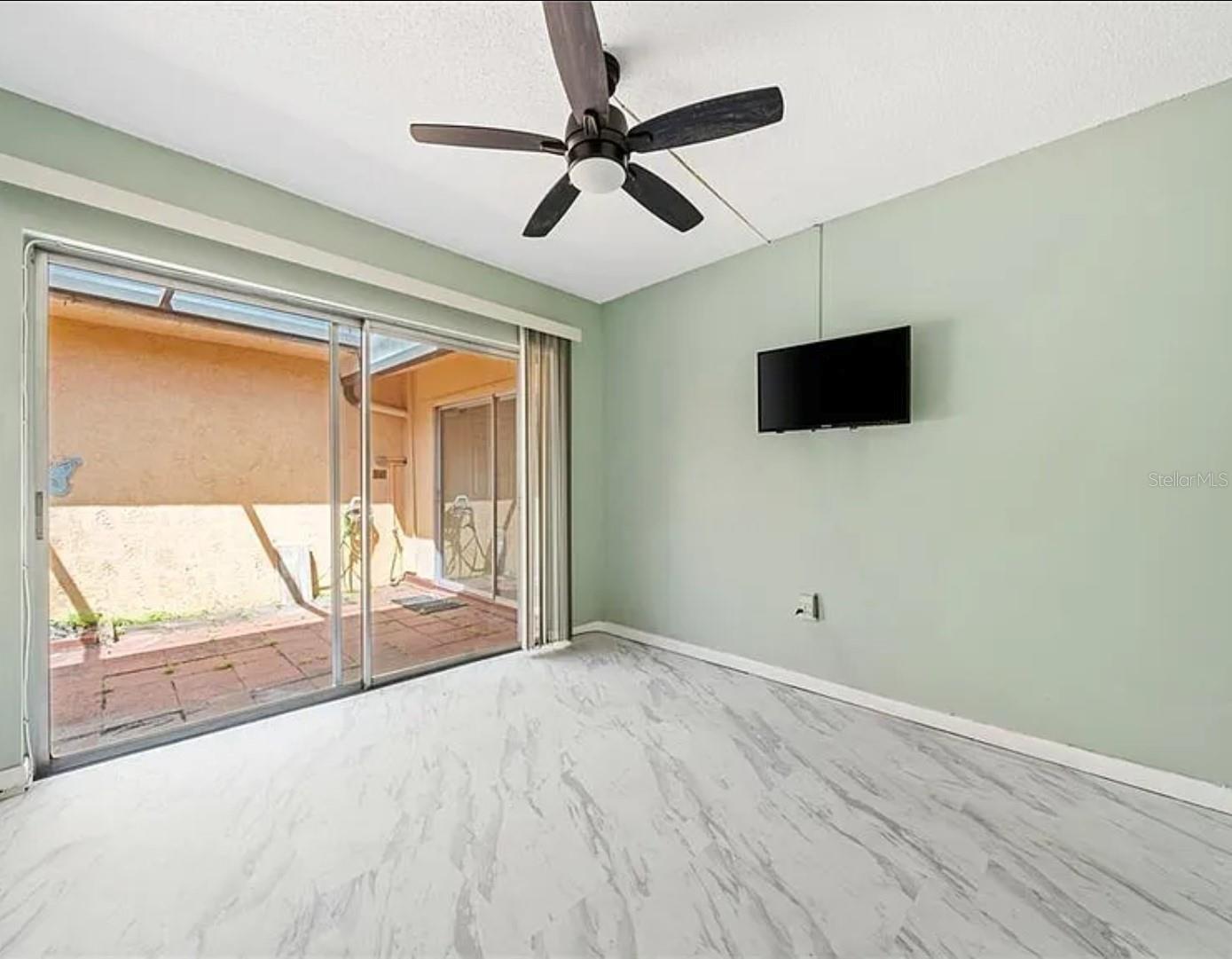 SPRINGWOOD VILLAS - Residential Lease