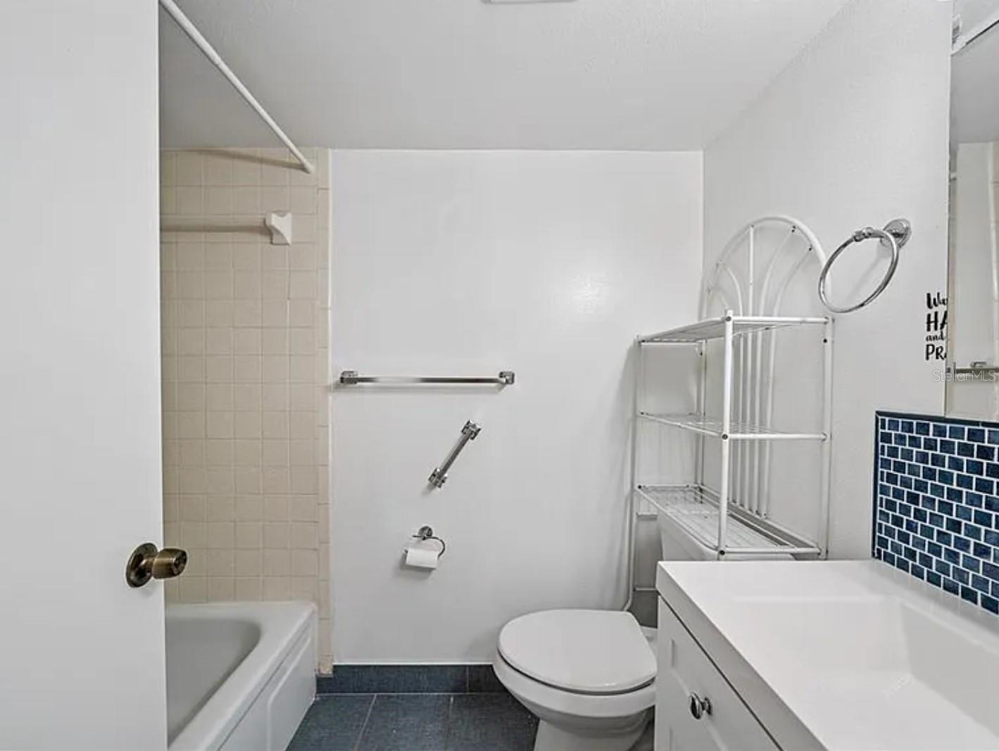 SPRINGWOOD VILLAS - Residential Lease