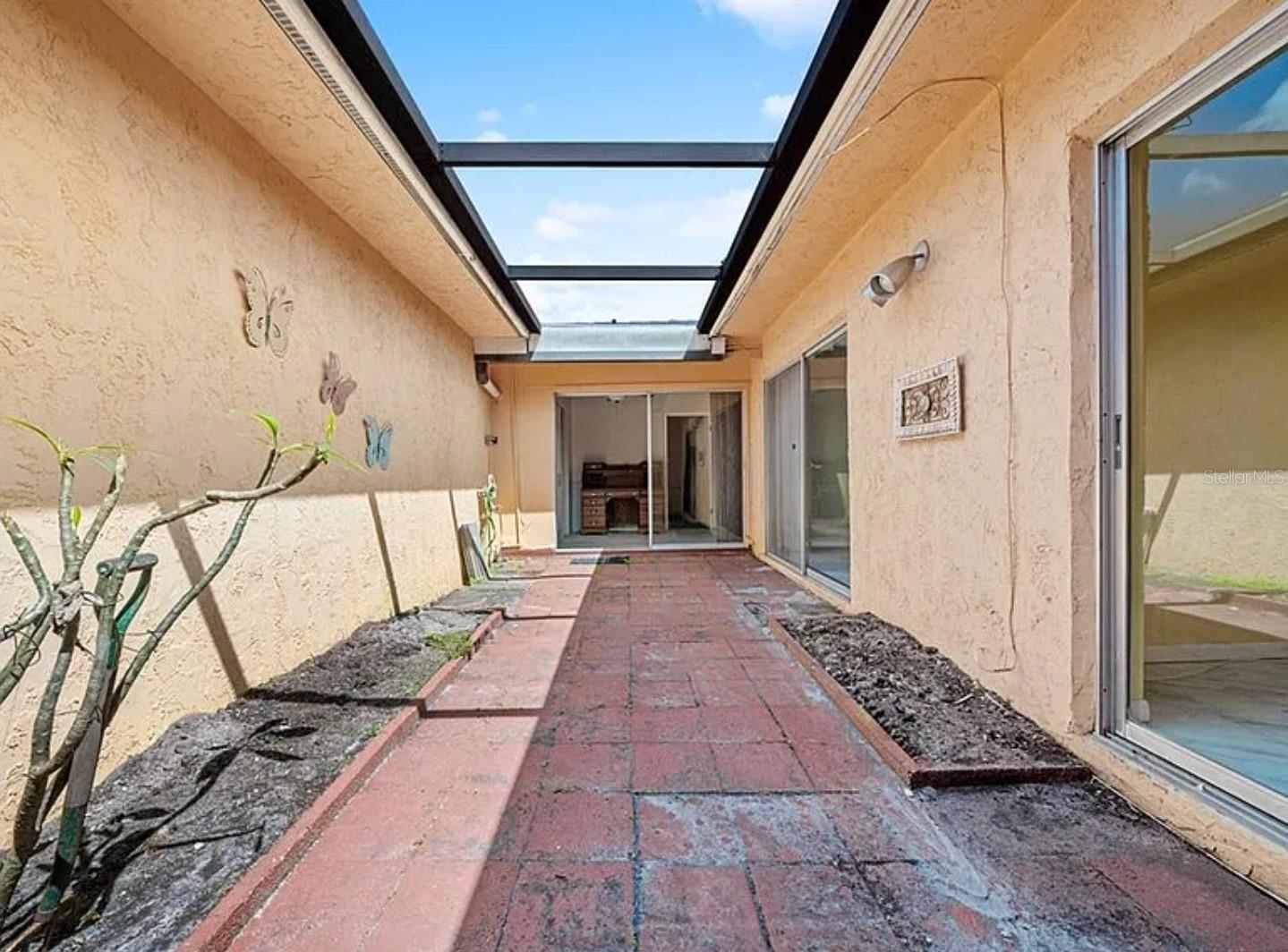 SPRINGWOOD VILLAS - Residential Lease