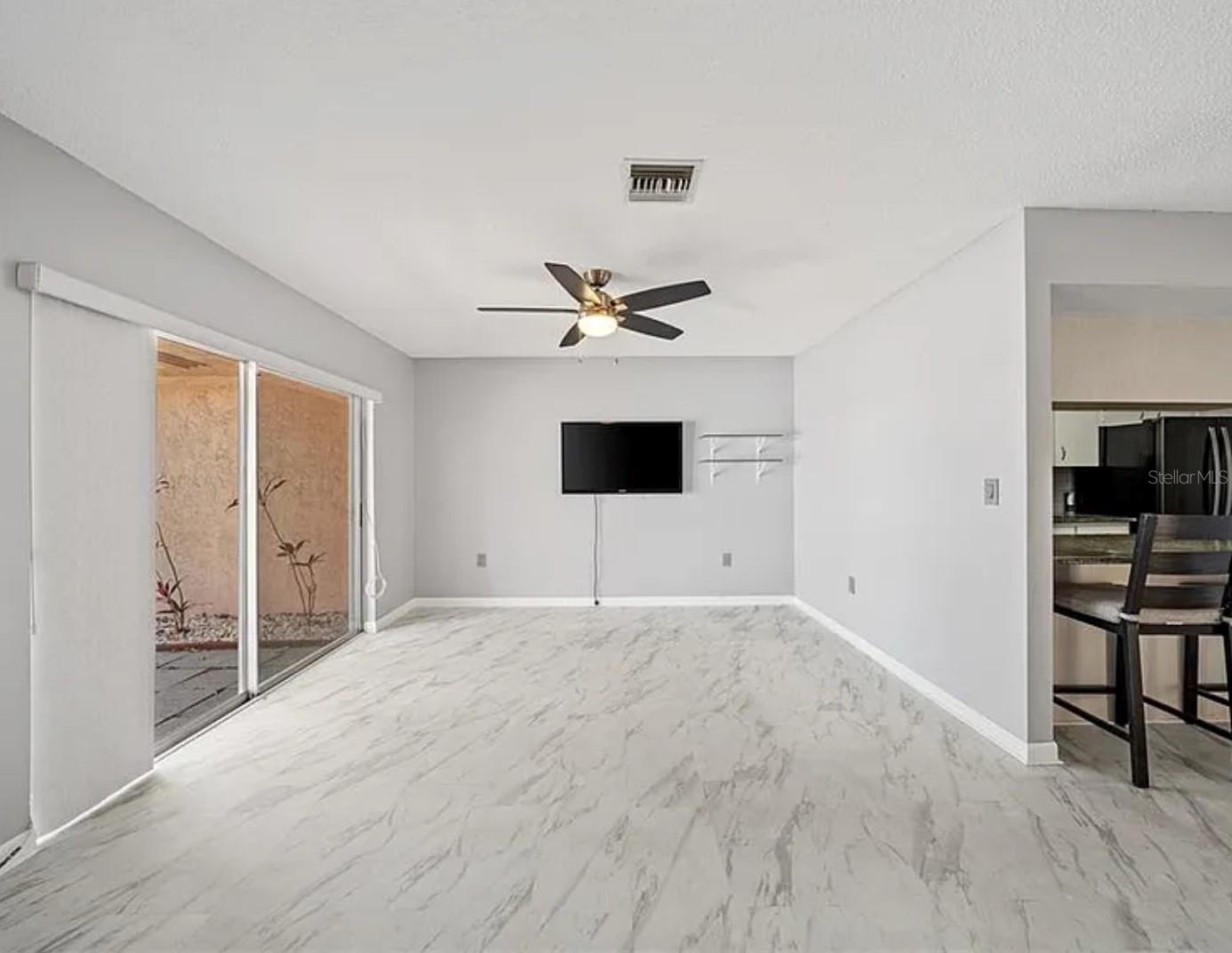 SPRINGWOOD VILLAS - Residential Lease