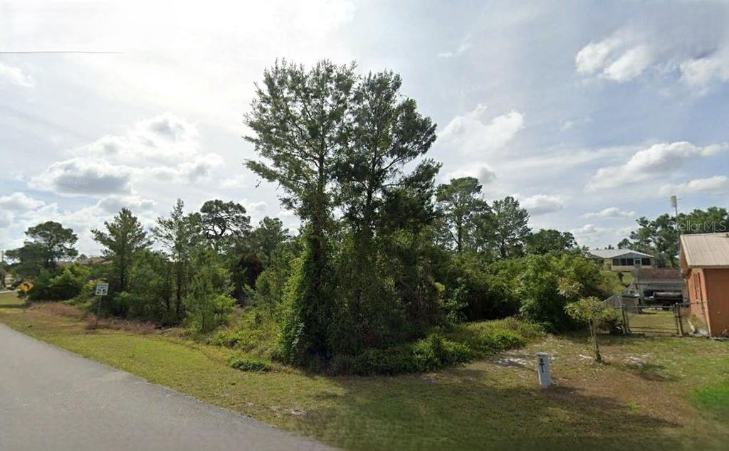 Photo of 1017 Breckinridge Avenue, Lake Placid, FL 33852 (MLS # O6328171)