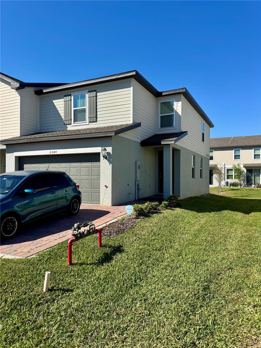 2040 MILKWEED STREET