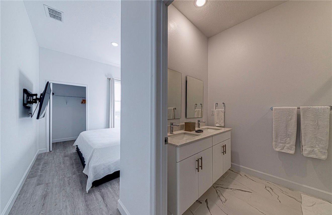 AZUR RESIDENCE - Residential Lease