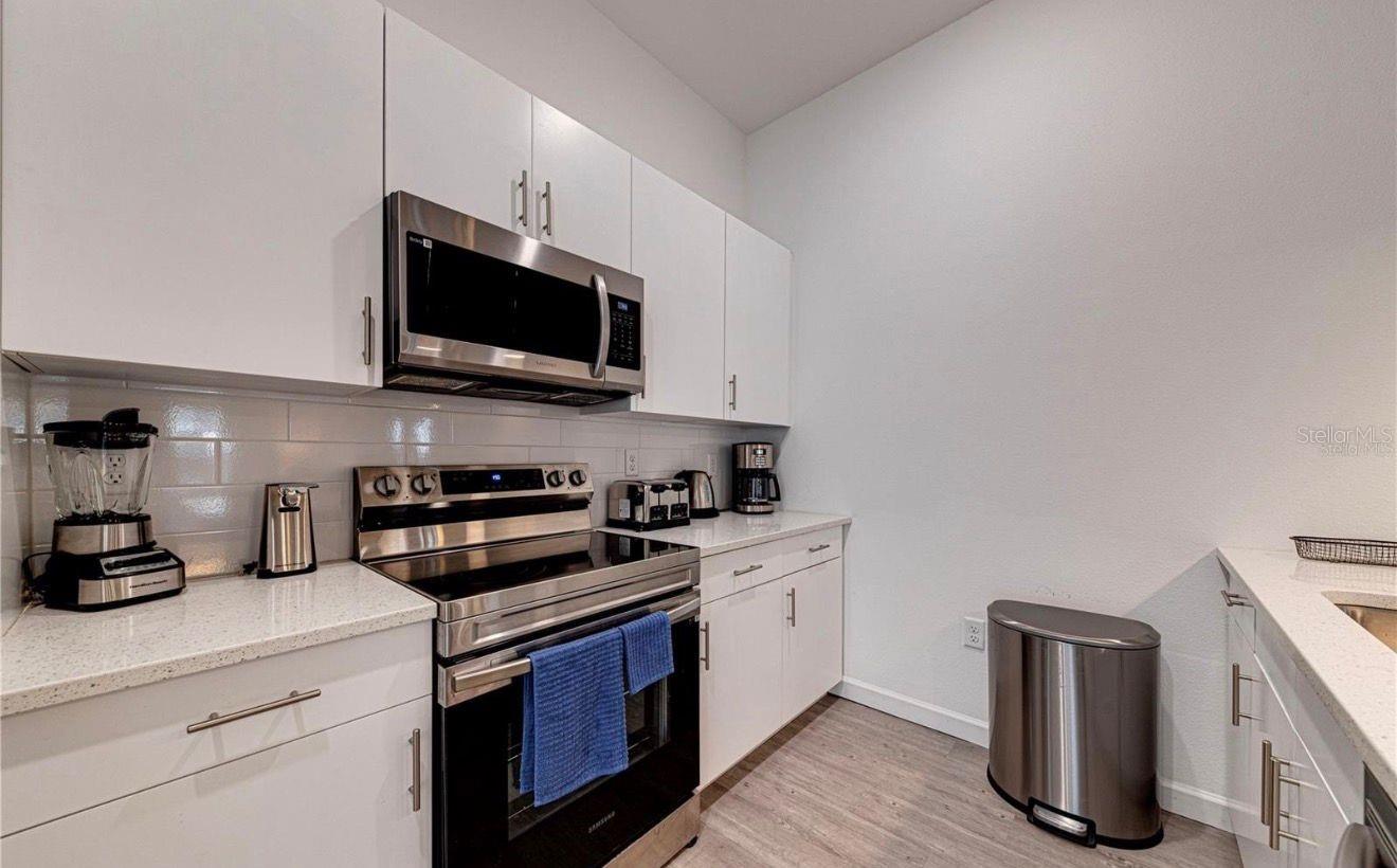 AZUR RESIDENCE - Residential Lease