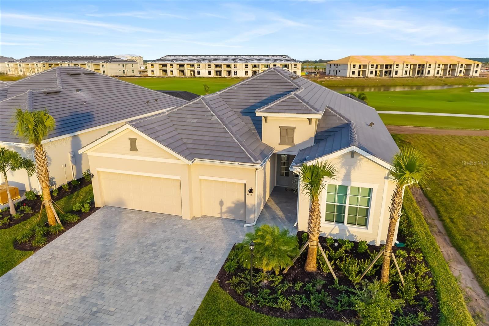 CALUSA COUNTRY CLUB - Residential Lease