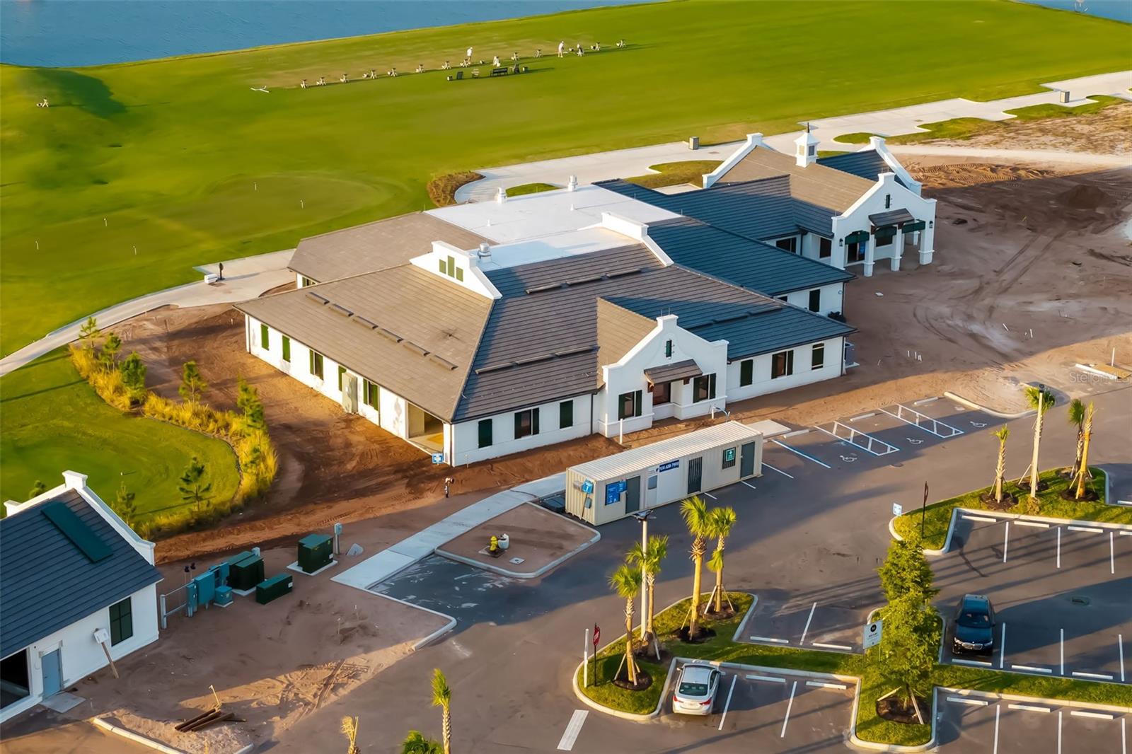 CALUSA COUNTRY CLUB - Residential Lease