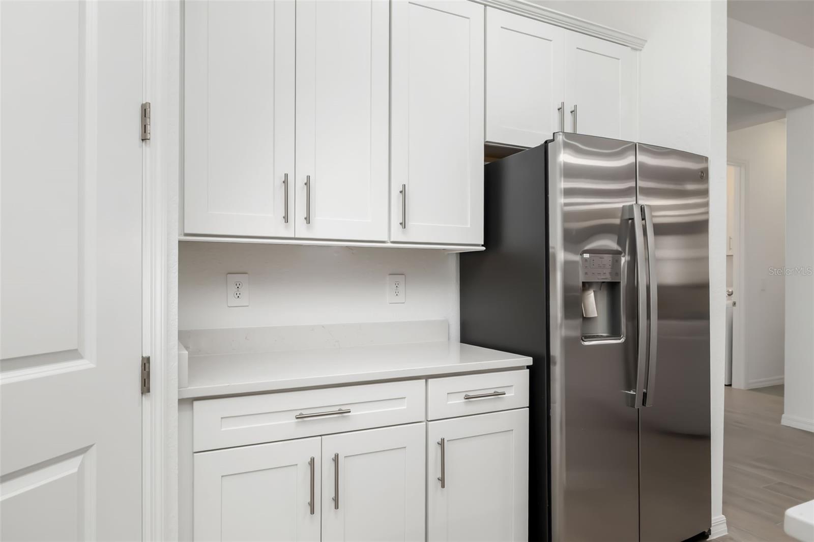 CALUSA COUNTRY CLUB - Residential Lease