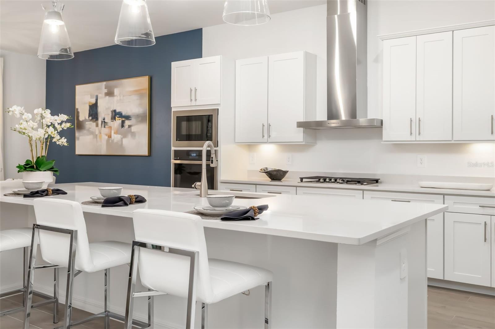 CALUSA COUNTRY CLUB - Residential Lease