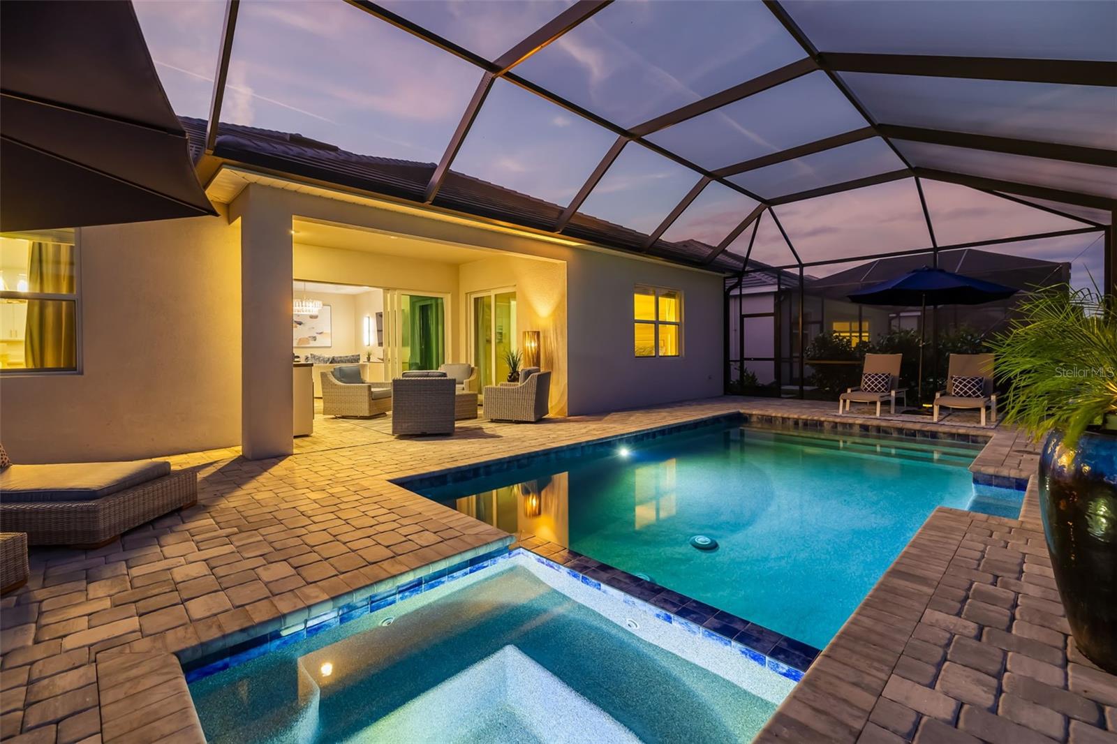 CALUSA COUNTRY CLUB - Residential Lease