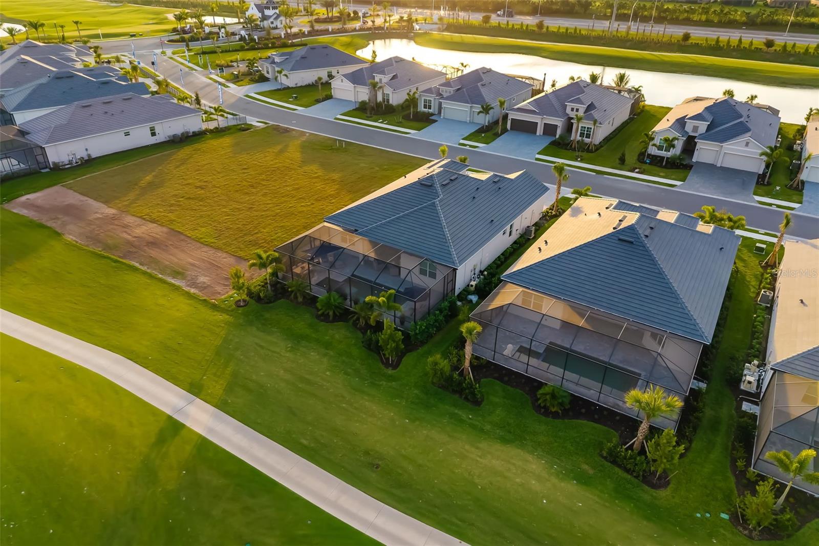 CALUSA COUNTRY CLUB - Residential Lease