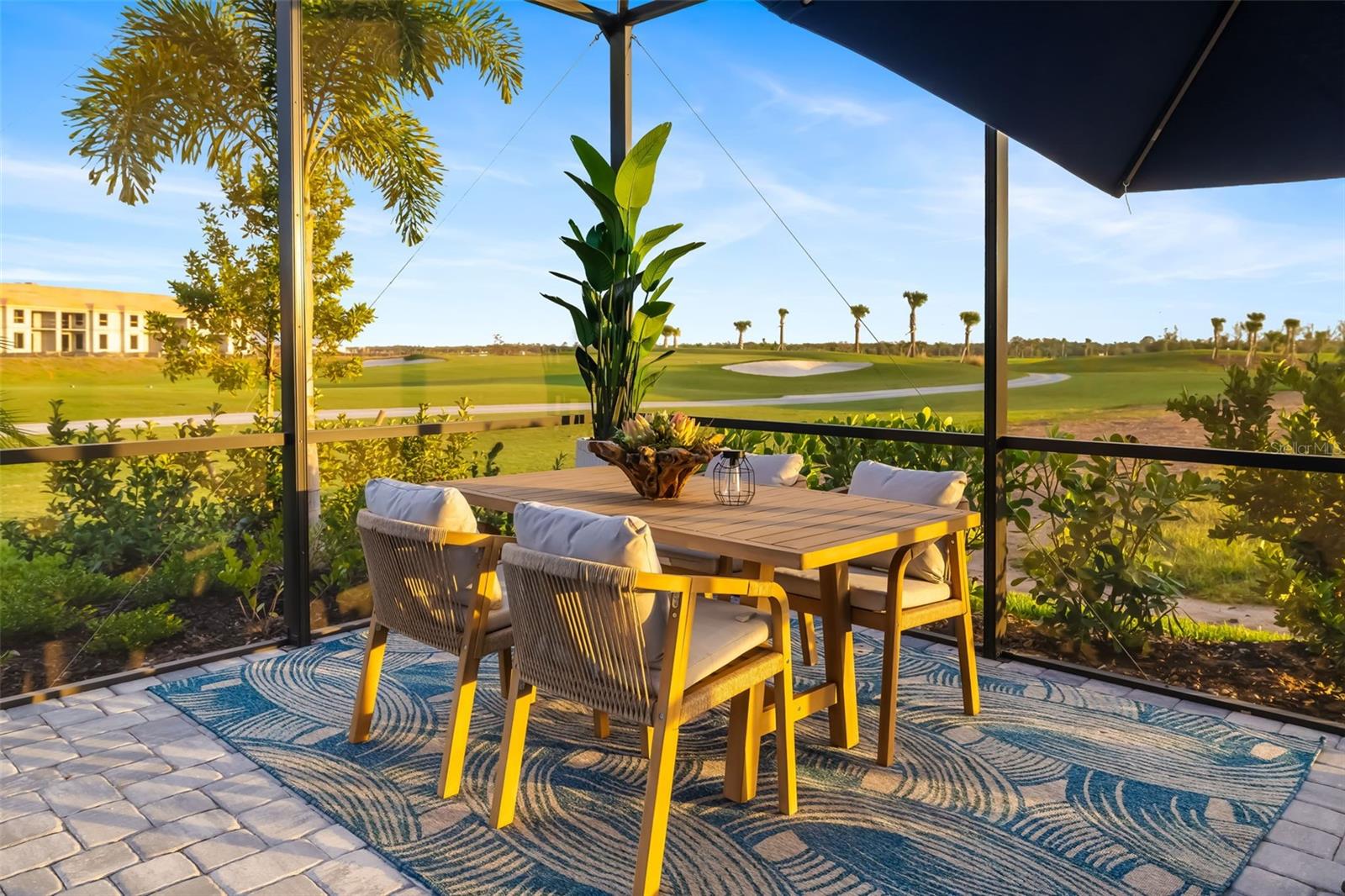 CALUSA COUNTRY CLUB - Residential Lease