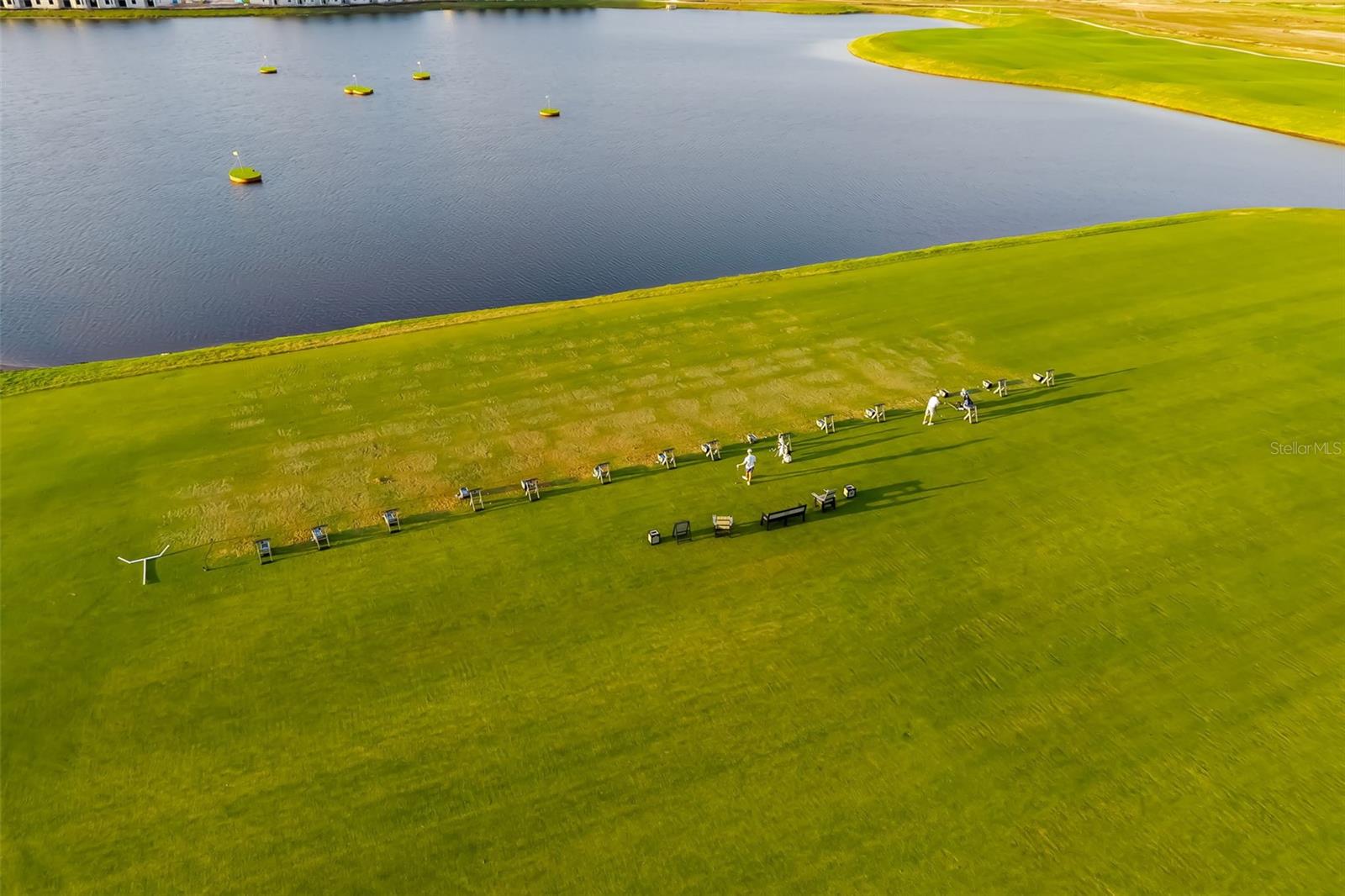 CALUSA COUNTRY CLUB - Residential Lease