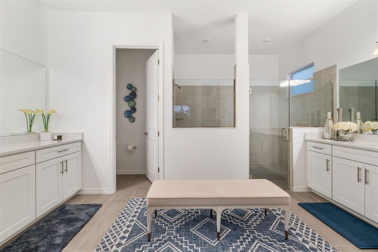 CALUSA COUNTRY CLUB - Residential Lease