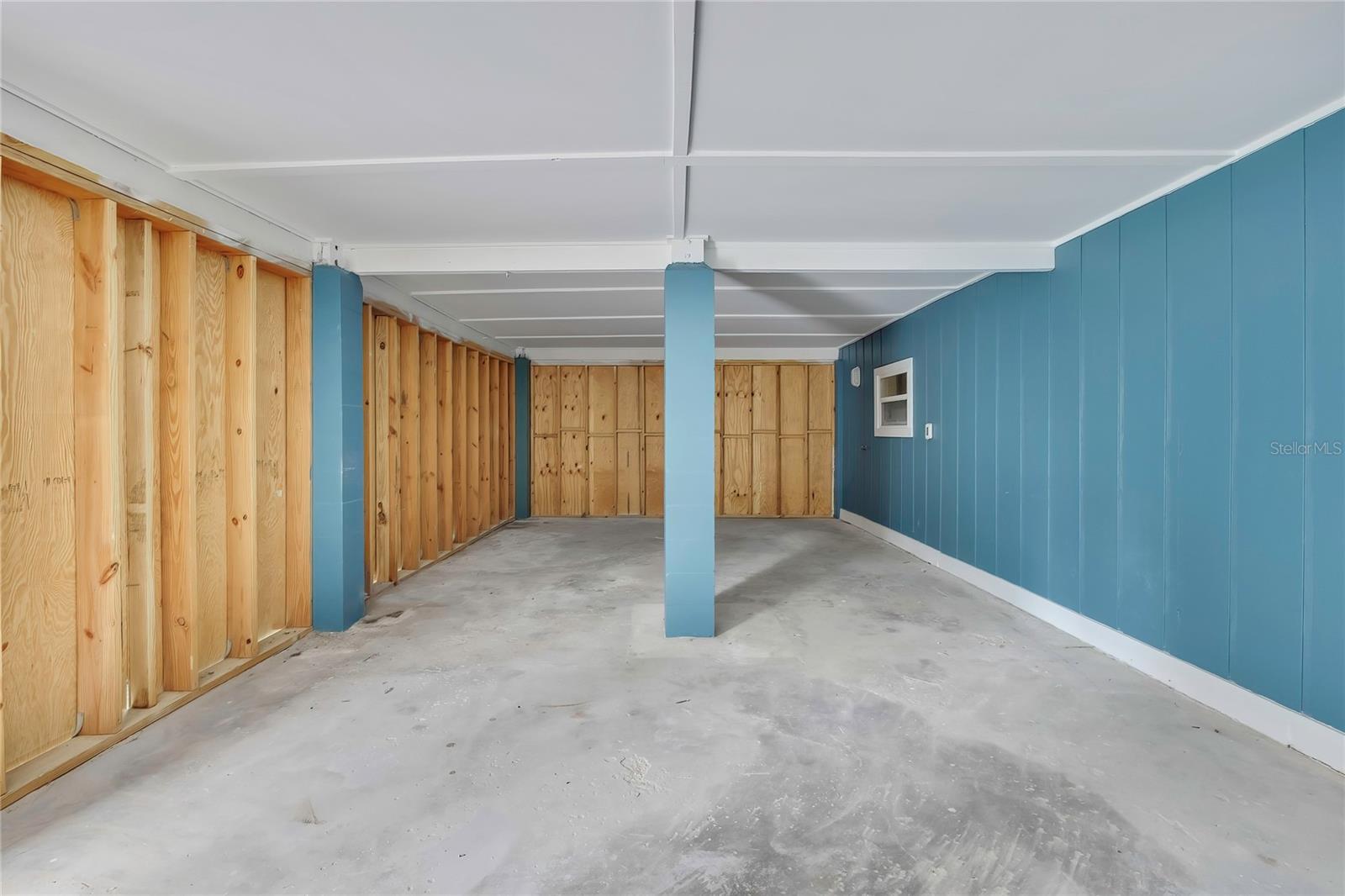 DRIFTWOOD ISLES - Residential