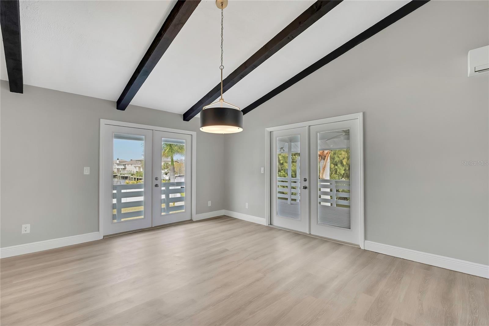 DRIFTWOOD ISLES - Residential