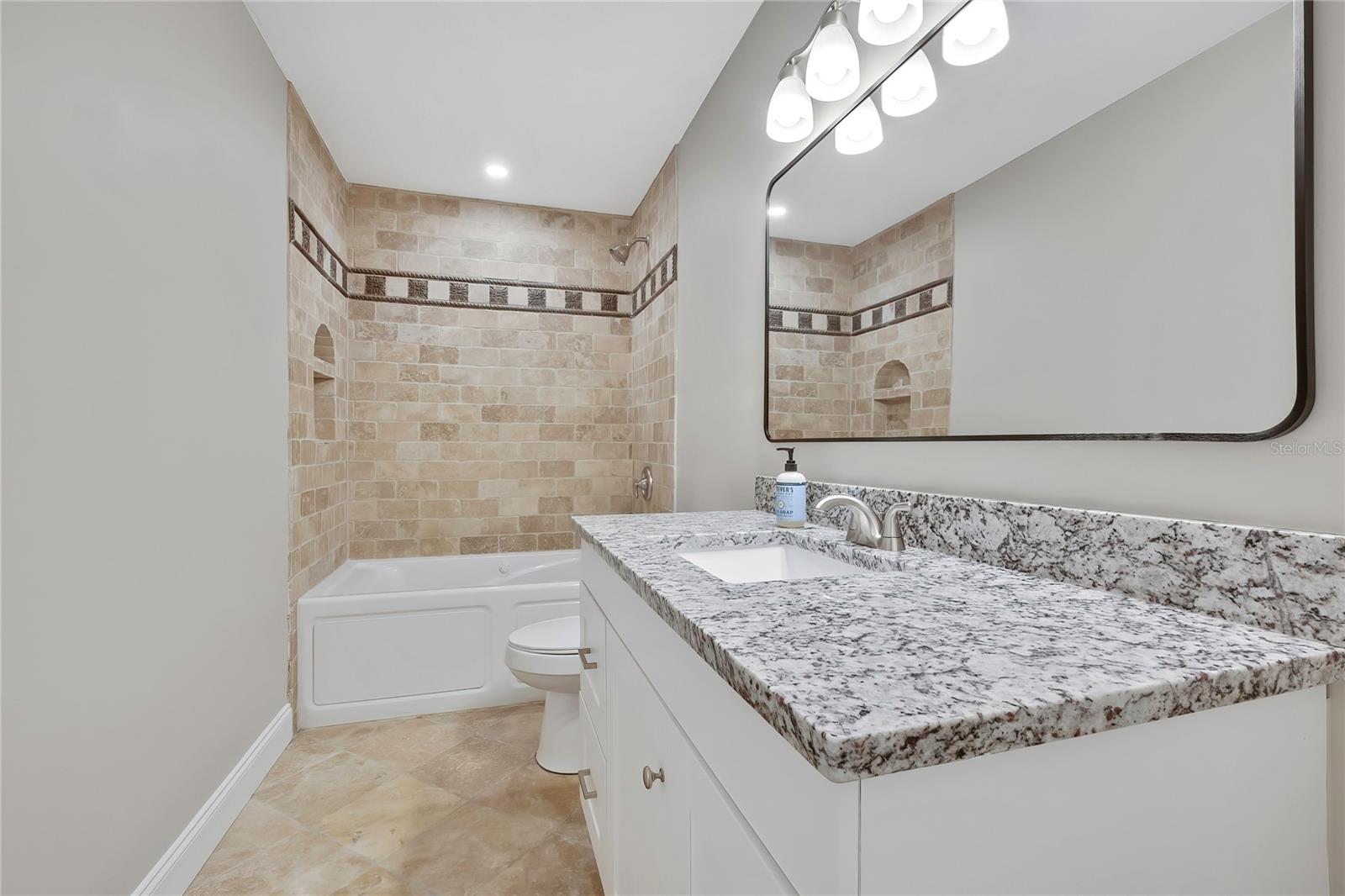 DRIFTWOOD ISLES - Residential