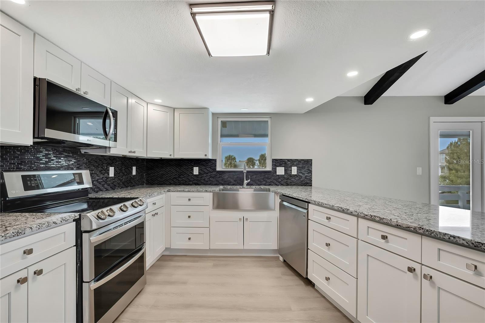 DRIFTWOOD ISLES - Residential