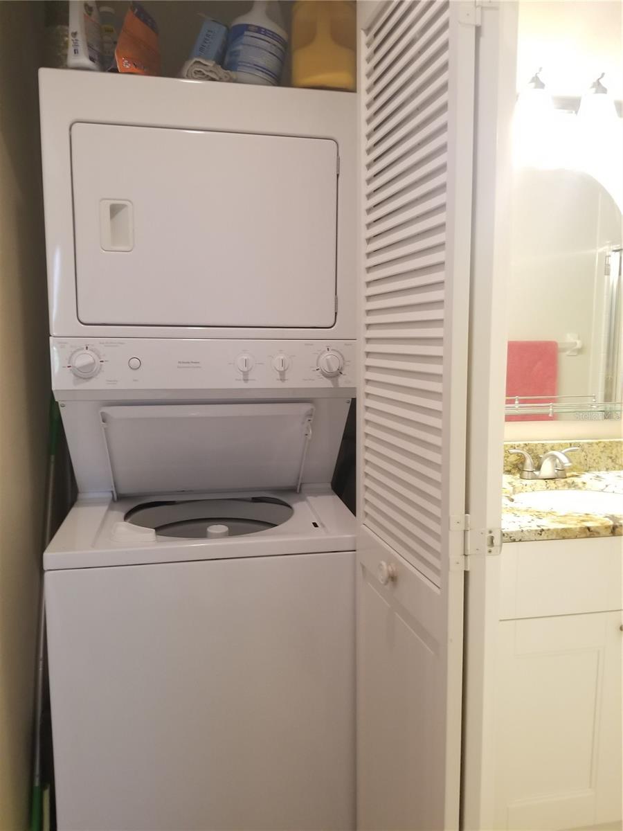 EAGLE CREEK VI CONDO - Residential Lease