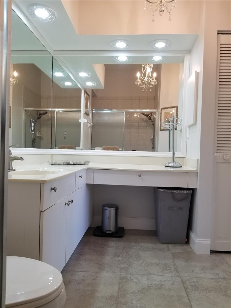 EAGLE CREEK VI CONDO - Residential Lease