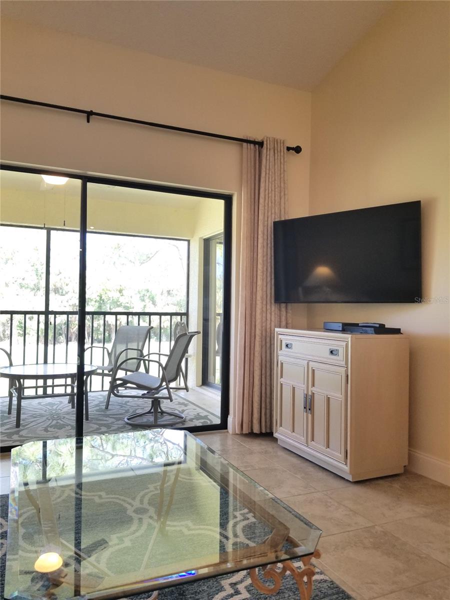 EAGLE CREEK VI CONDO - Residential Lease