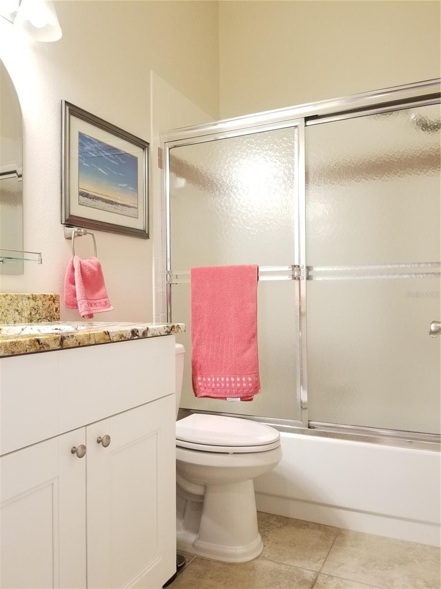 EAGLE CREEK VI CONDO - Residential Lease
