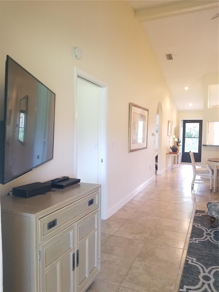 EAGLE CREEK VI CONDO - Residential Lease