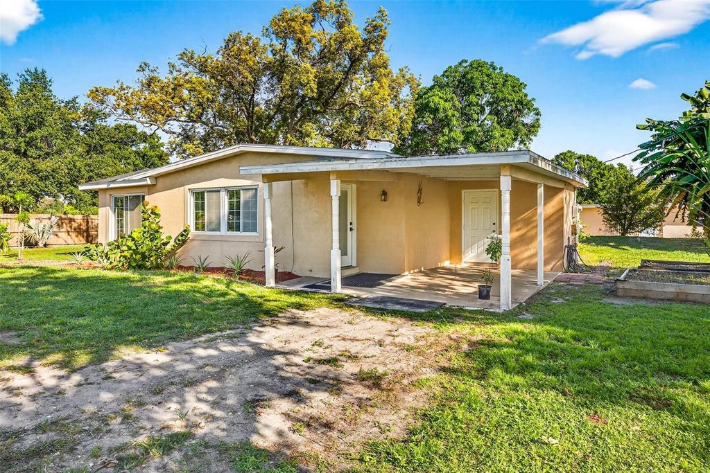 Photo of 2803 Gulf City Road, Ruskin, FL 33570 (MLS # TB8428607)