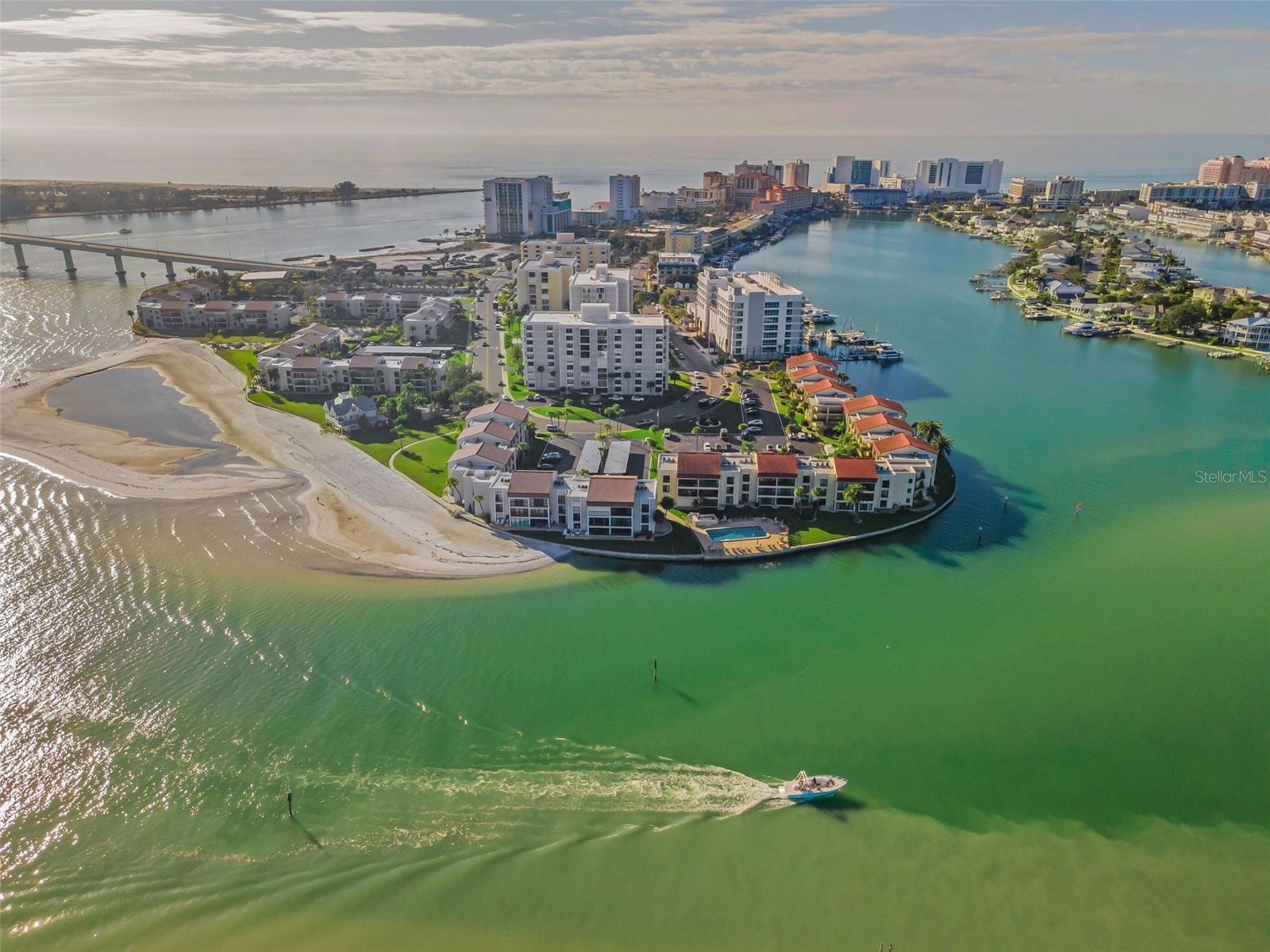 CLEARWATER POINT NO 7 (NO TENNIS) - Residential