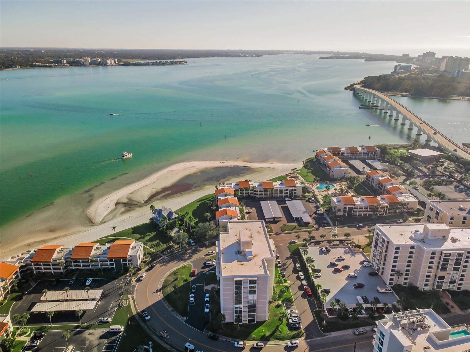 CLEARWATER POINT NO 7 (NO TENNIS) - Residential