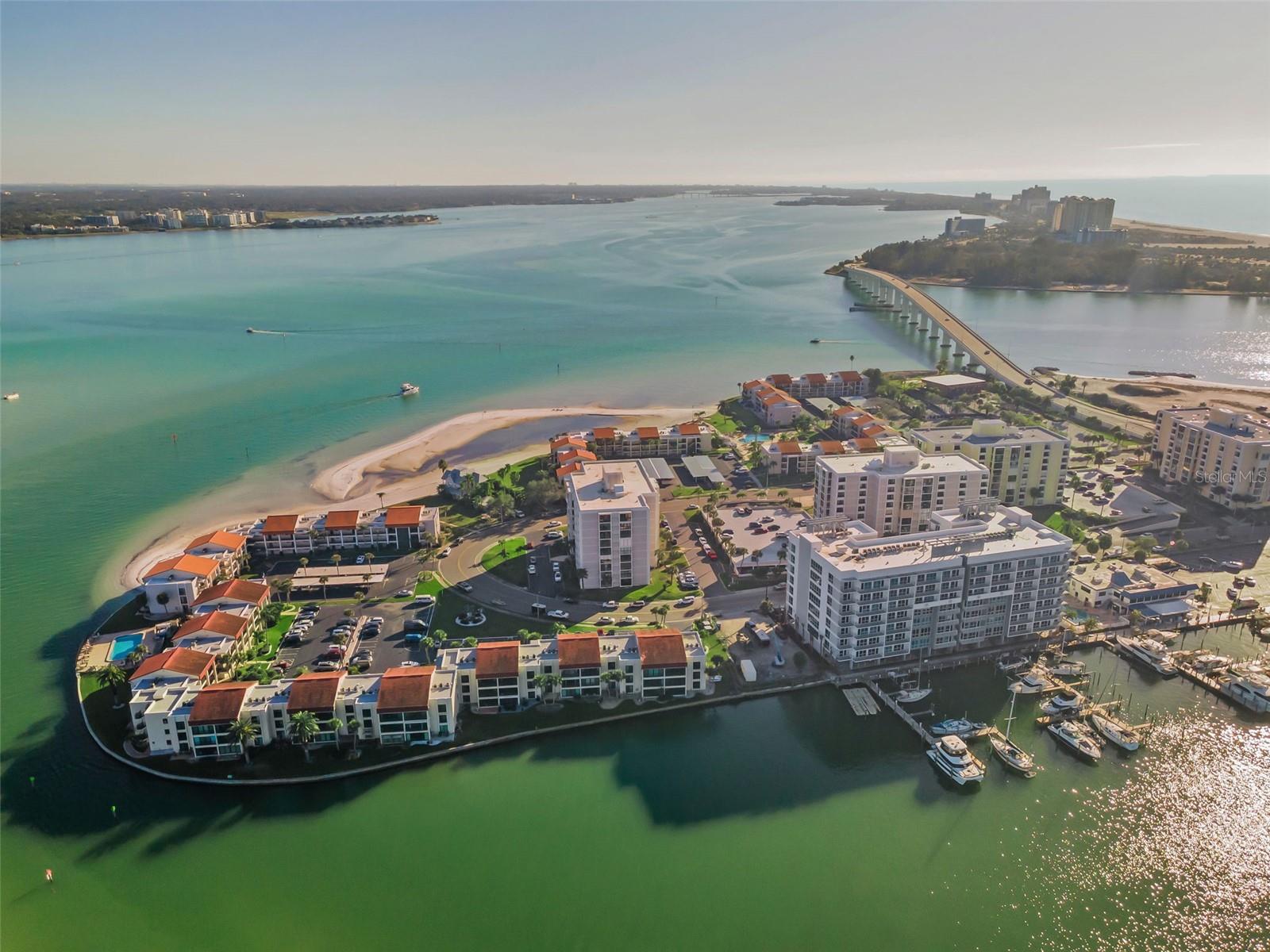 CLEARWATER POINT NO 7 (NO TENNIS) - Residential