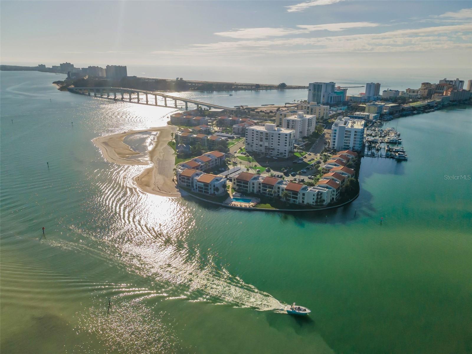 CLEARWATER POINT NO 7 (NO TENNIS) - Residential