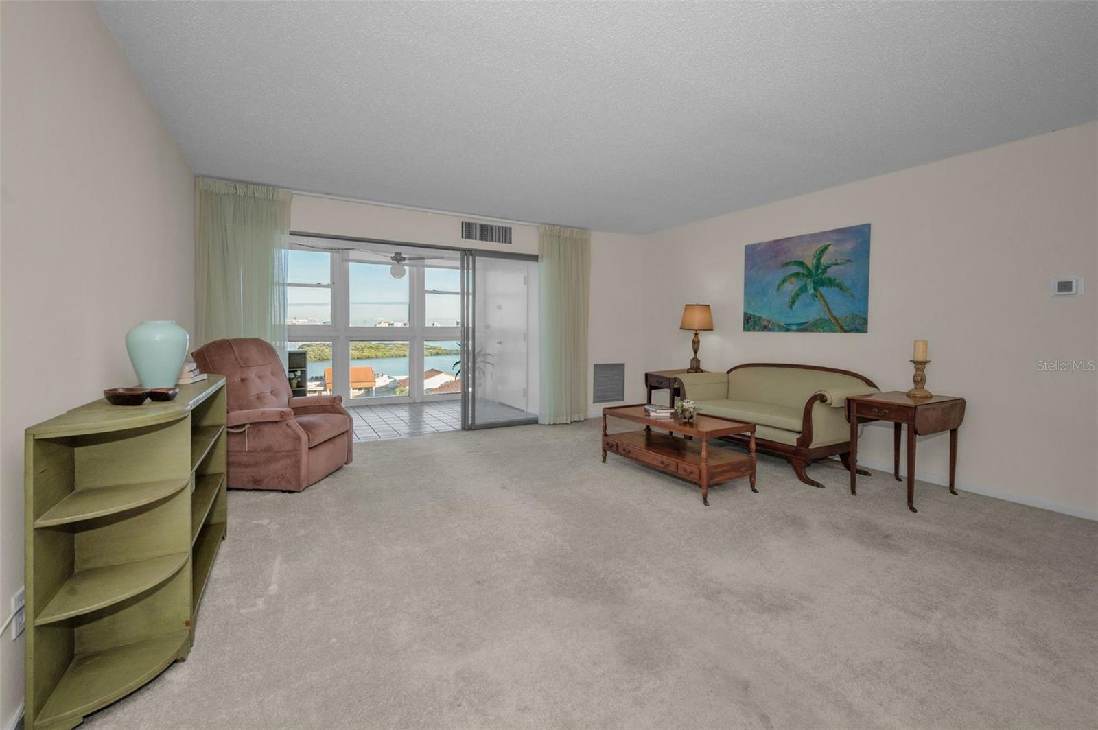 CLEARWATER POINT NO 7 (NO TENNIS) - Residential