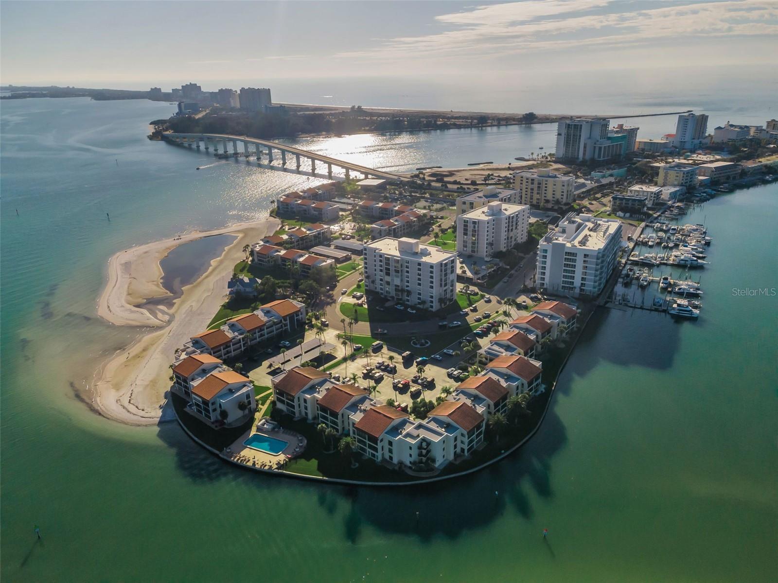 CLEARWATER POINT NO 7 (NO TENNIS) - Residential