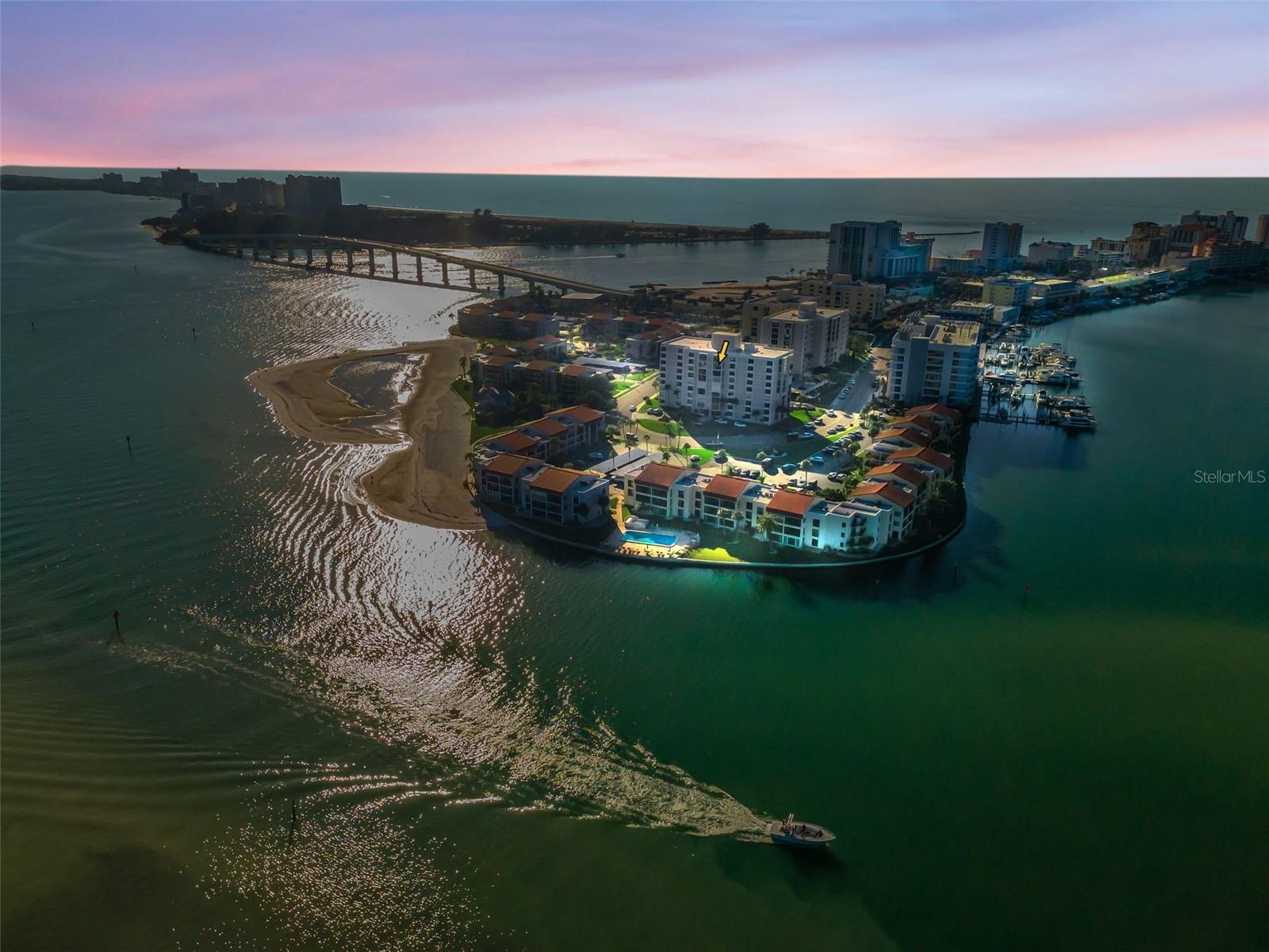 CLEARWATER POINT NO 7 (NO TENNIS) - Residential