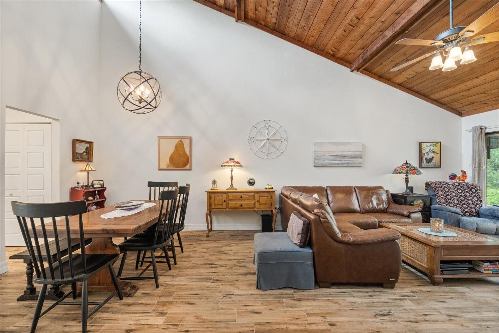 PINE BAY FOREST - Residential