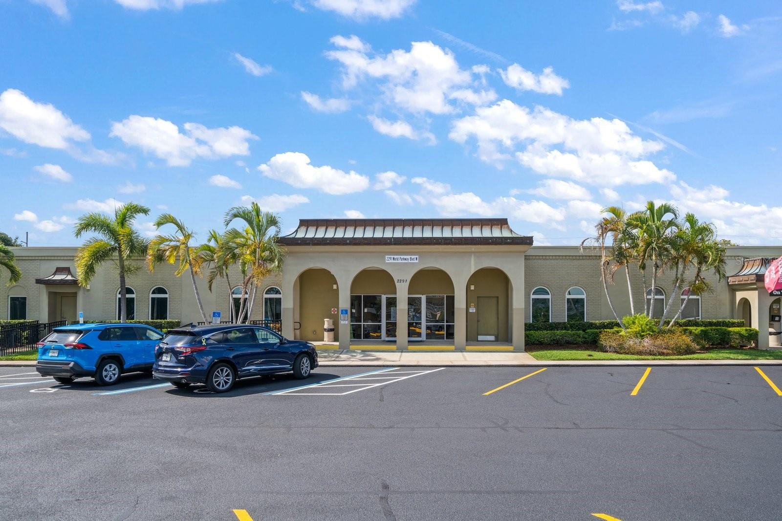 ON TOP OF THE WORLD - Residential