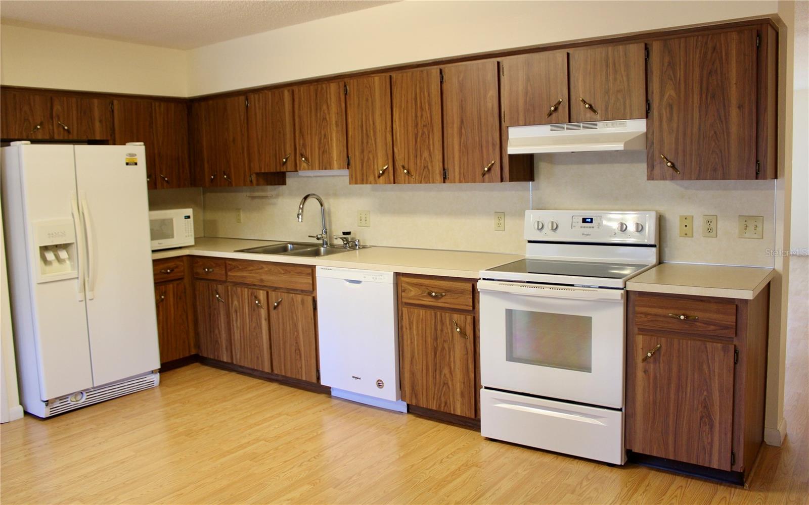 ON TOP OF THE WORLD - Residential