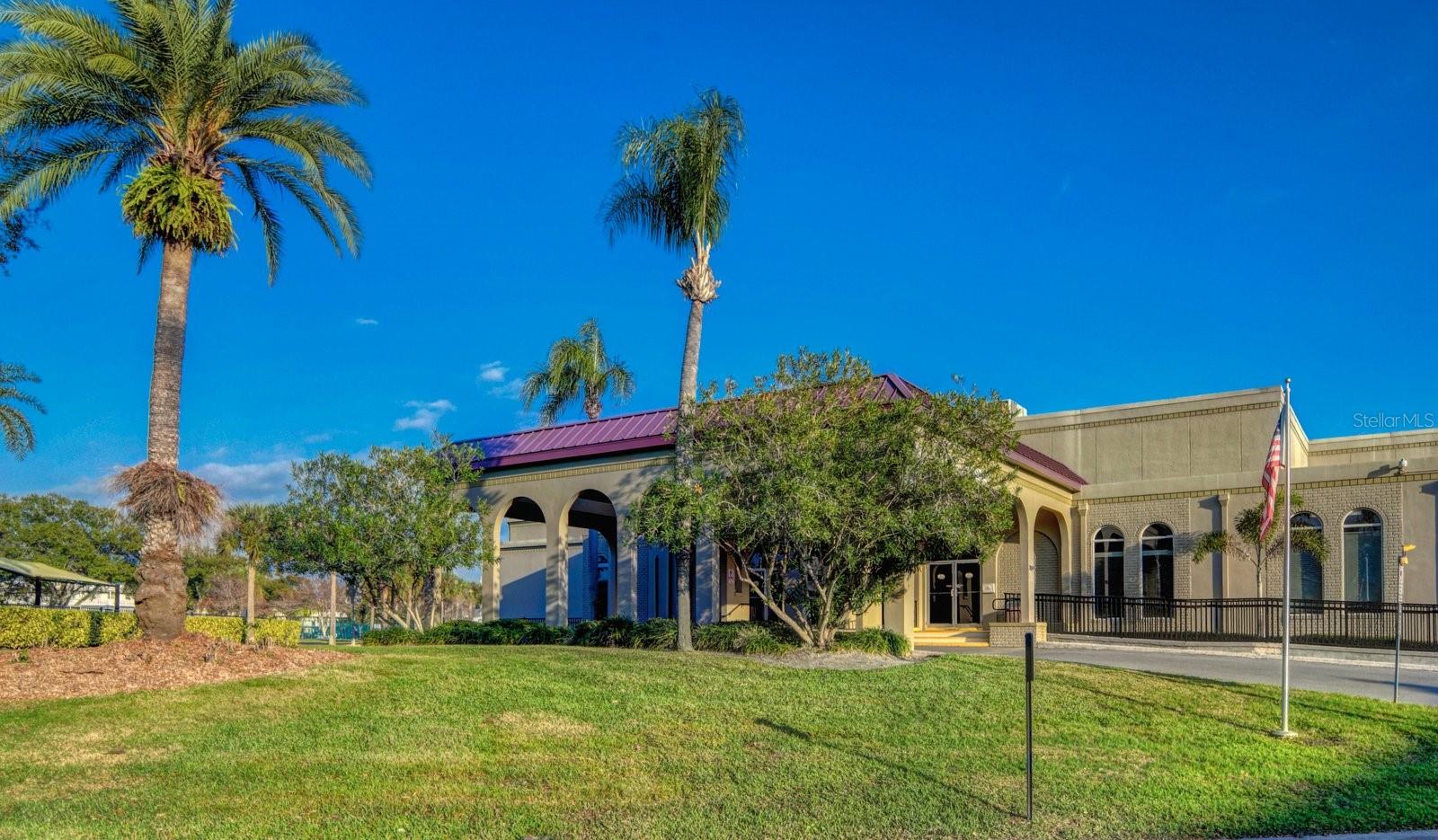 ON TOP OF THE WORLD - Residential