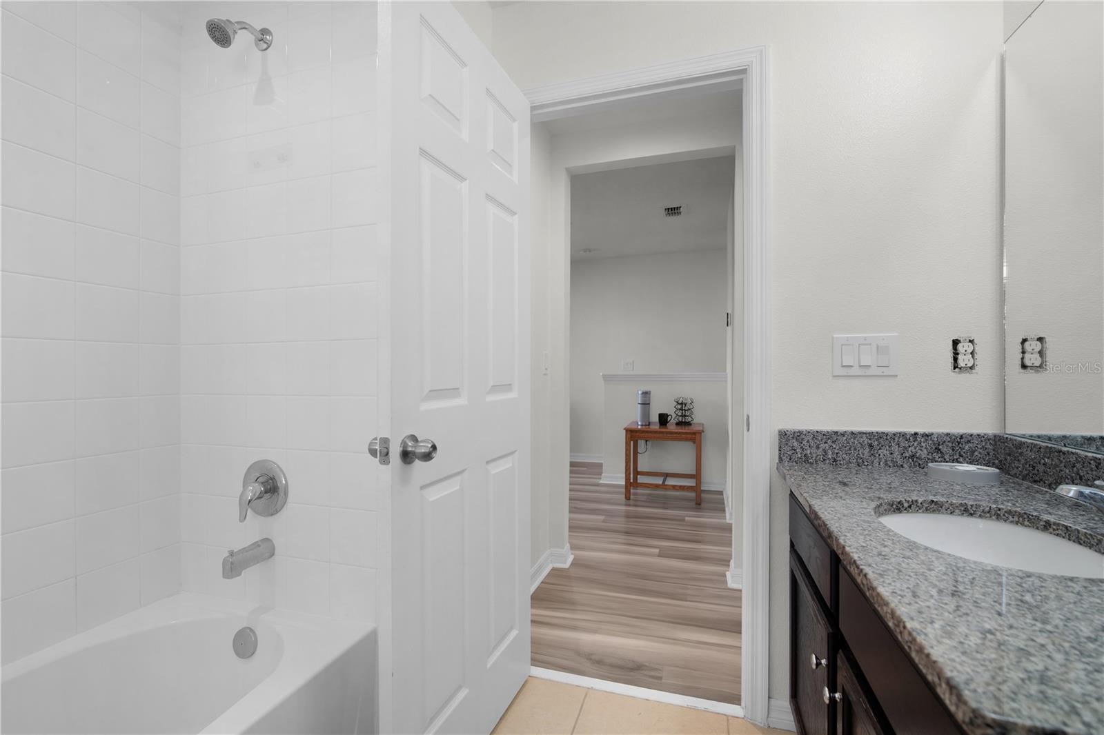 TOHOQUA PH 1 - Residential Lease