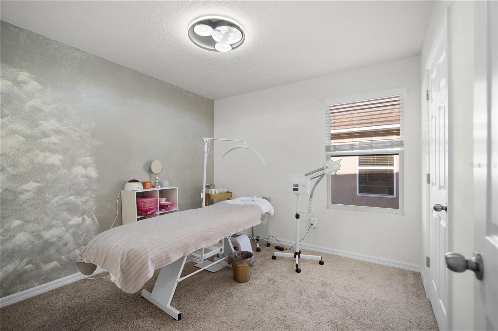 TOHOQUA PH 1 - Residential Lease