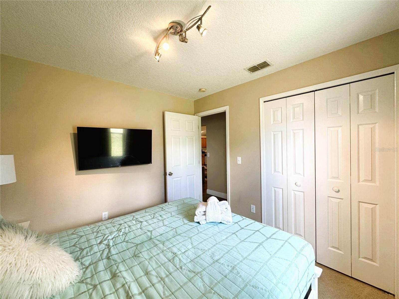 BRIARGROVE SECOND ADD - Residential Lease