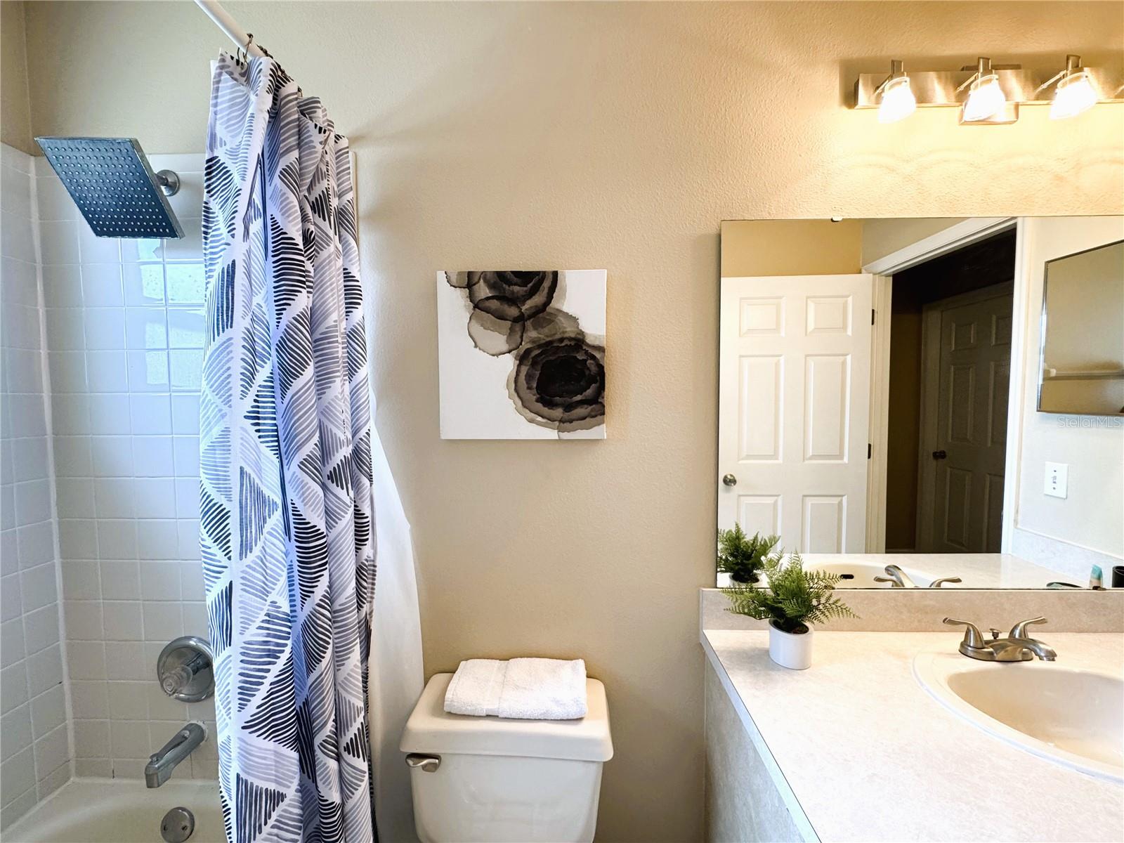 BRIARGROVE SECOND ADD - Residential Lease