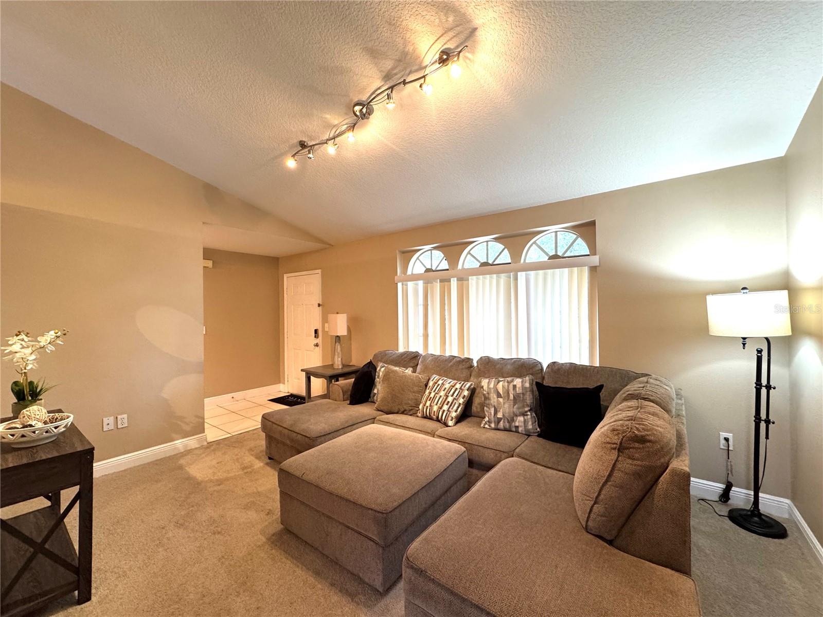 BRIARGROVE SECOND ADD - Residential Lease