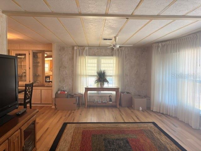 136 FOREST LANE 4