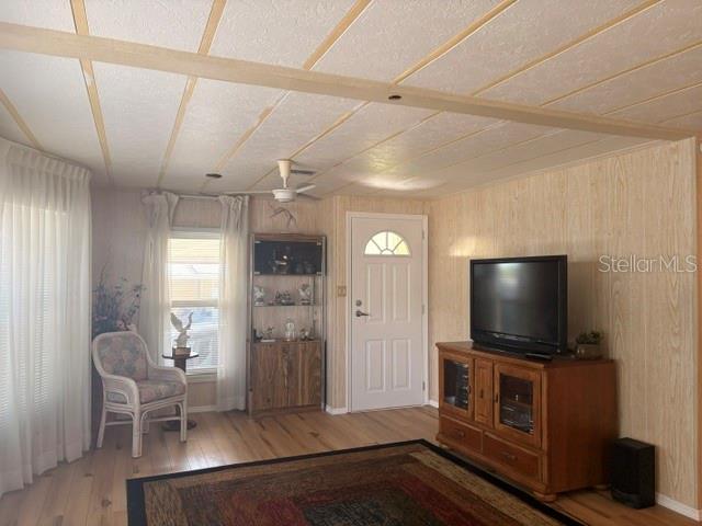 136 FOREST LANE 4