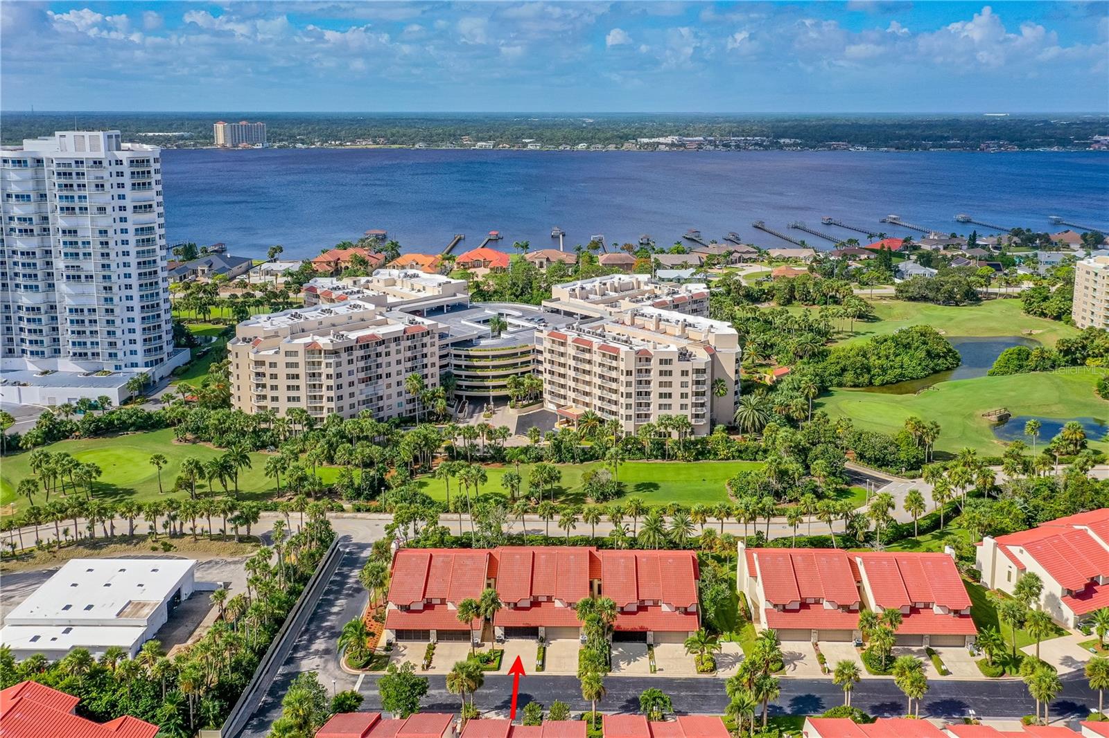THE TOWNHOMES AT THE OCEANS - Residential