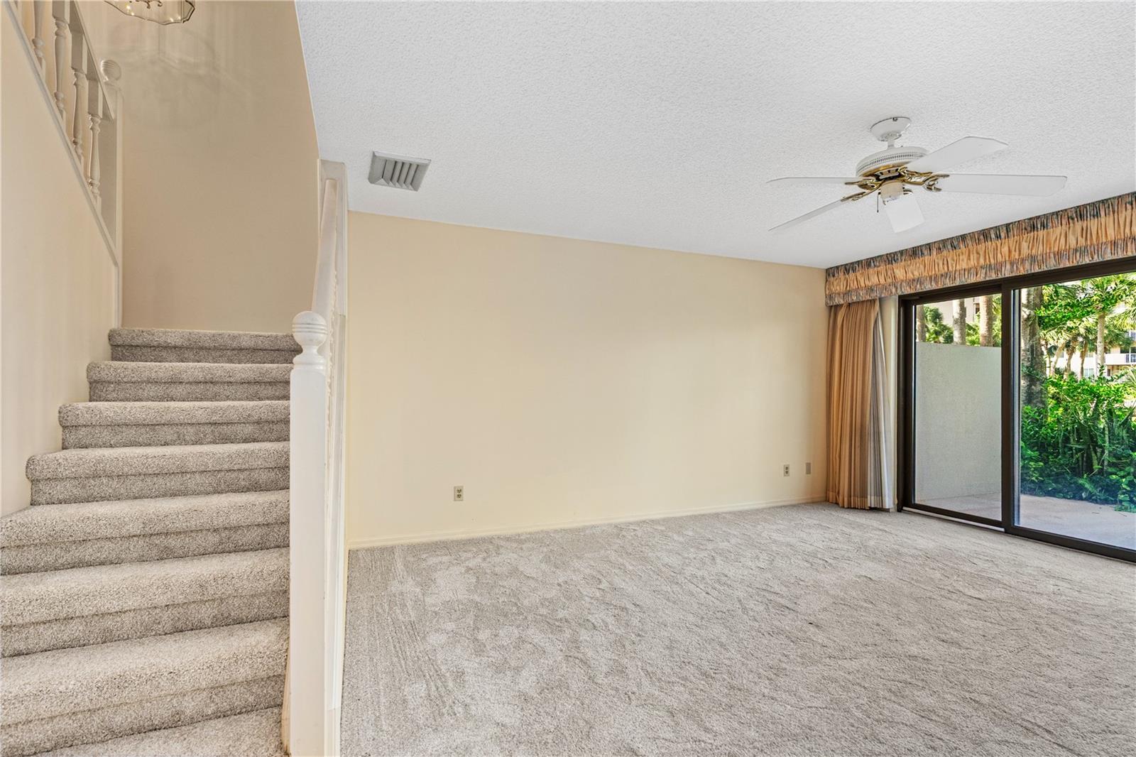THE TOWNHOMES AT THE OCEANS - Residential