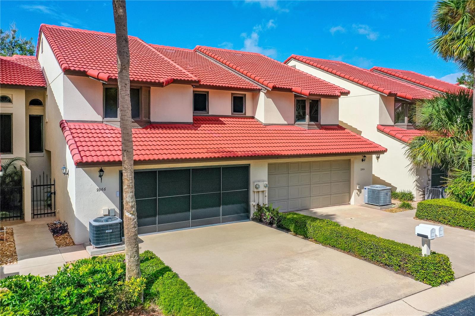 THE TOWNHOMES AT THE OCEANS - Residential