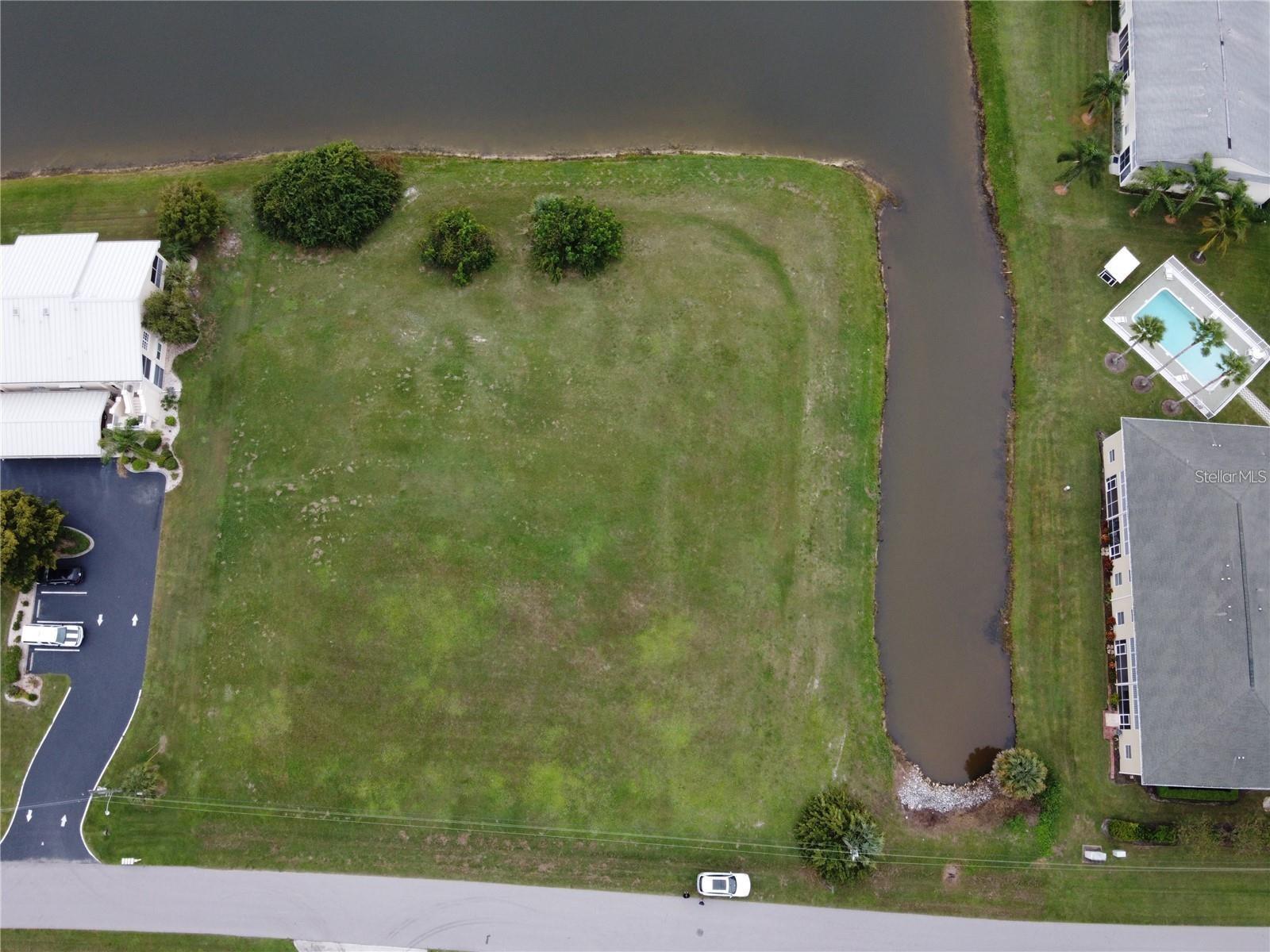 PUNTA GORDA ISLES SEC 23 - Land