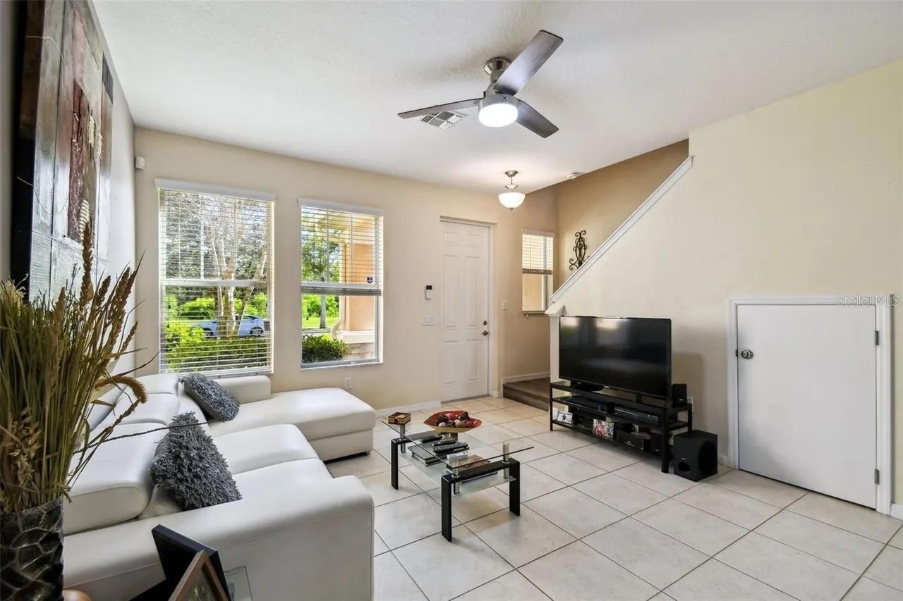 SIGNATURE LKS-PCL 01D PH 01 - Residential